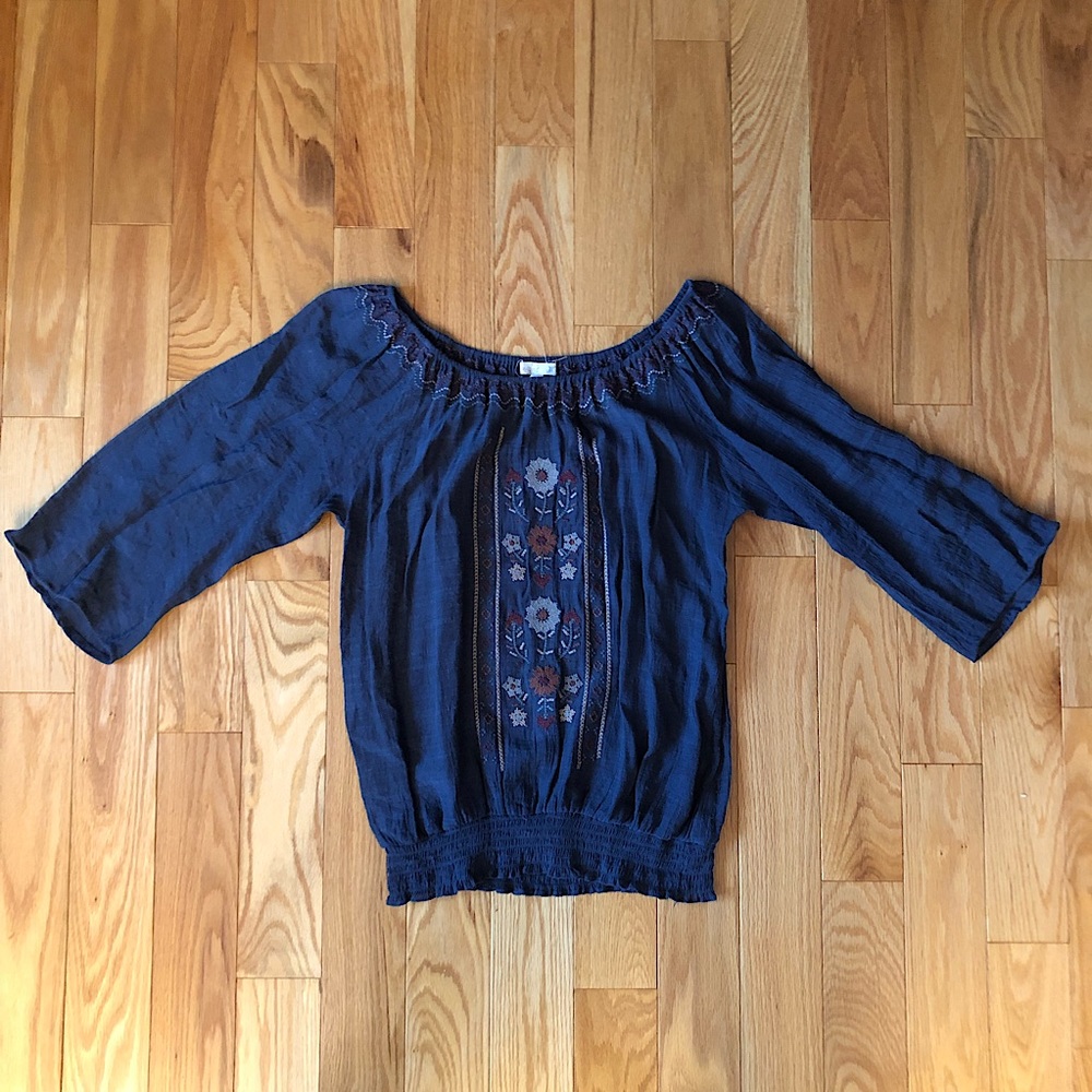 “Mine” Floral Embroidered Blouse